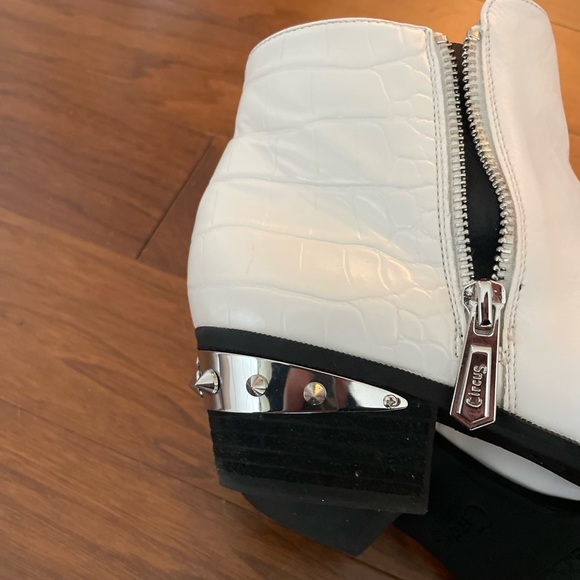 Circus by Sam Edelman white booties size 9 like new - Picture 9 of 11